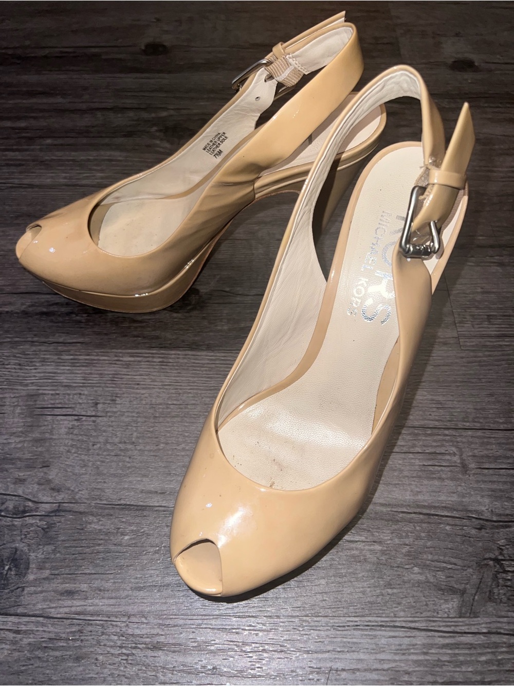 Michael Kors Queenie Women's 7.5 Nude Patent Peep-Toe Slingback Heels